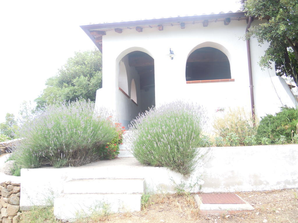 Camisadu Farm stay Oliena